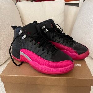 jordan 12’s deadly pink size youth 7Y